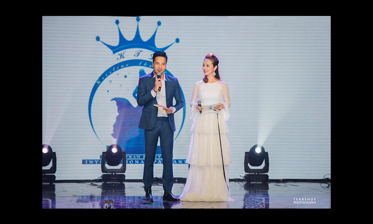 Cặp đôi MC Đoàn Thanh Tài và Jennifer Phạm tỏa sáng trên sân khấu Hoa hậu