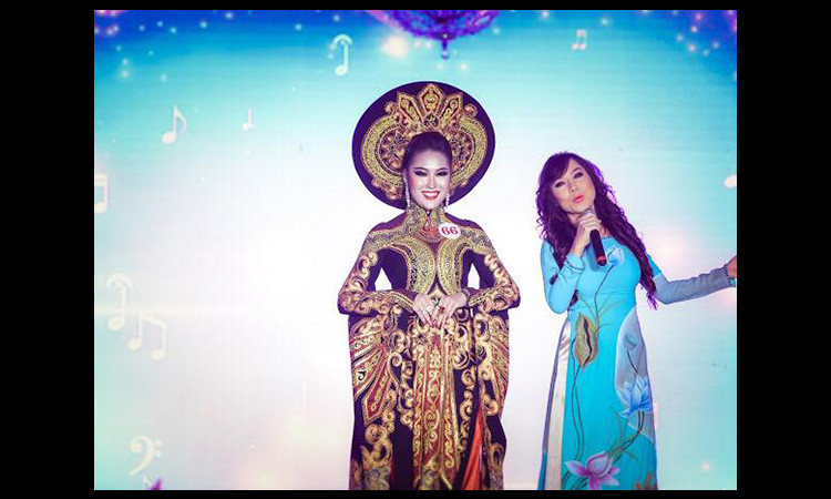 Ca sĩ hải ngoại Kavie Trần, MC chính chung kết Cuộc thi Hoa hậu Vietnamese- America lên tiếng ủng hộ Hoa hậu Phi Thanh Vân