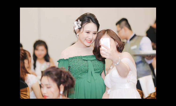 Mẹ bầu C.E.O Nguyễn Cao Kim Anh chia sẻ bí quyết khoẻ đẹp khi ngày sinh cận kề