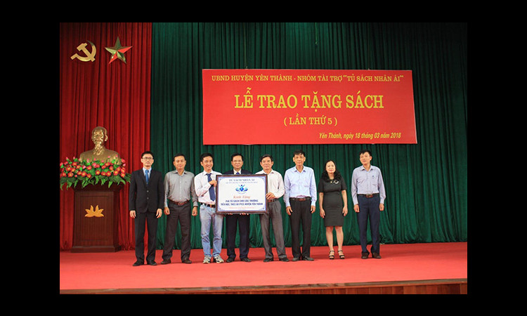 Tủ sách nhân ái tiếp tục trao sách tại Yên Thành- Nghệ An