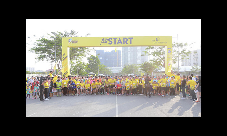 Hơn 6.000 người tham gia giải chạy bộ “Sun Life Việt Nam – Đường chạy khởi đầu tỏa sáng 2018”