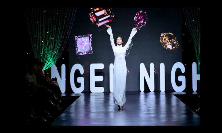 Chiêm ngưỡng “Giấc mơ của đá” của NTK Việt Hùng trong Show diễn đẳng cấp Angel Night