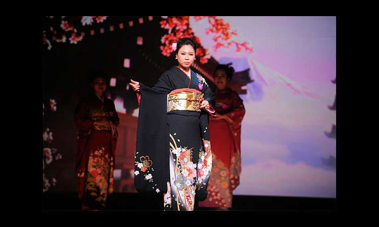 Người đẹp Hoàng Thanh Bình xuất sắc đoạt ngôi Á Hậu 3 Doanh nhân Hoàn Vũ 2018 tại Nhật Bản